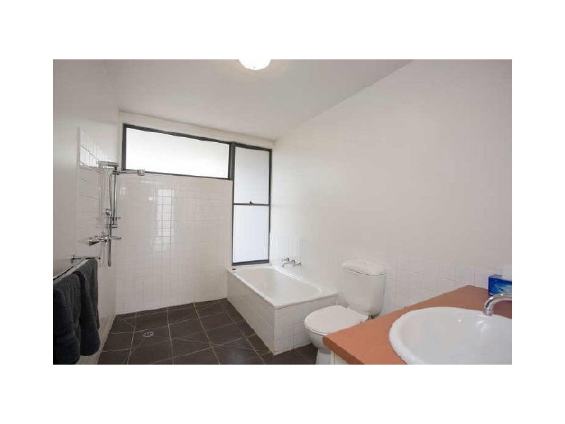 1/15 Park Lane, Torquay VIC 3228