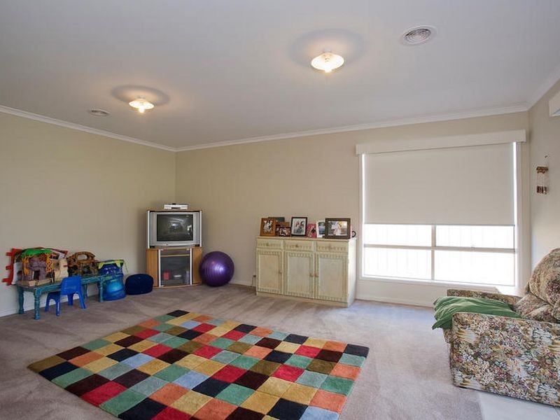 10 Lorama Street, Torquay VIC 3228