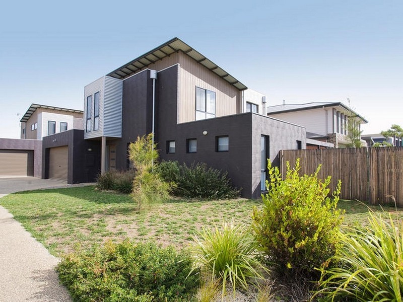 1/54 Pacific Drive, Torquay VIC 3228