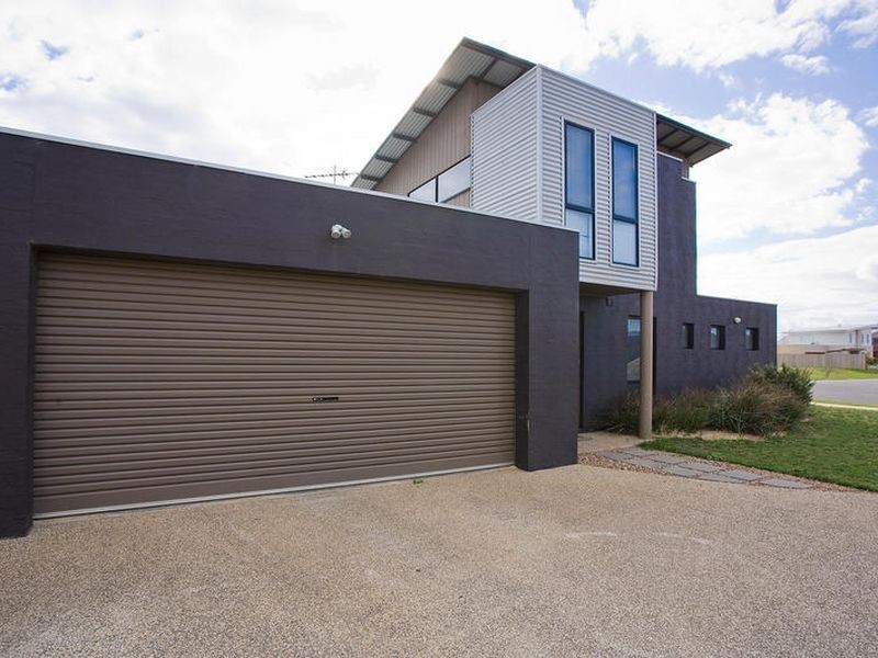 1/54 Pacific Drive, Torquay VIC 3228