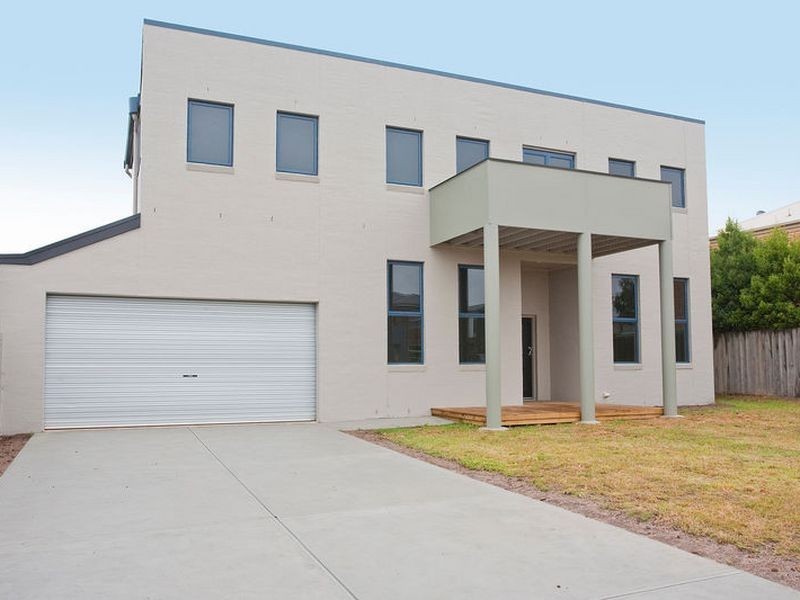 16 Pacific Drive, Torquay VIC 3228