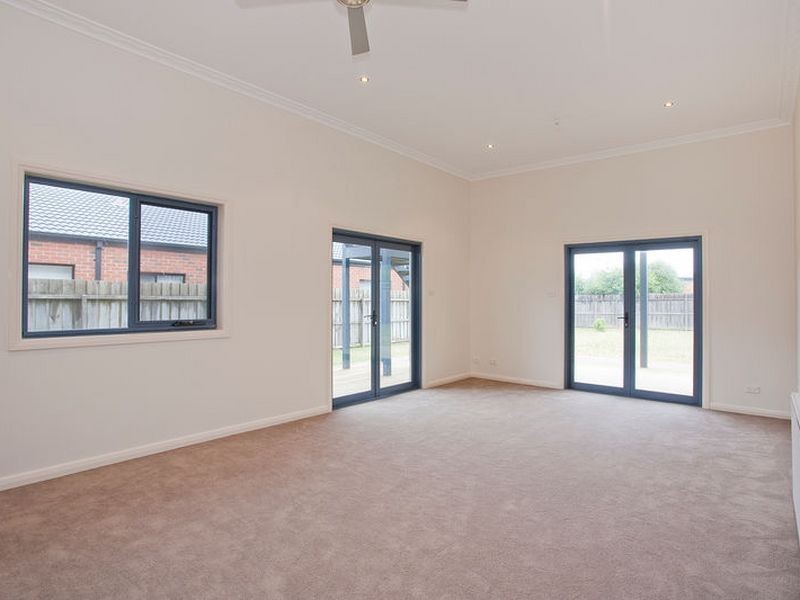 16 Pacific Drive, Torquay VIC 3228