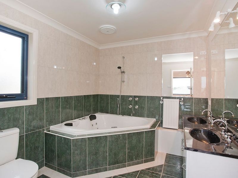 16 Pacific Drive, Torquay VIC 3228