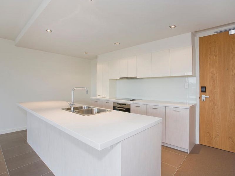 303/100 The Esplanade, Torquay VIC 3228