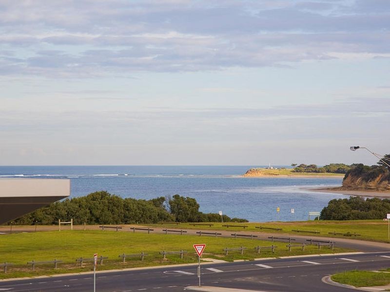 303/100 The Esplanade, Torquay VIC 3228