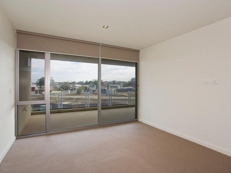 303/100 The Esplanade, Torquay VIC 3228
