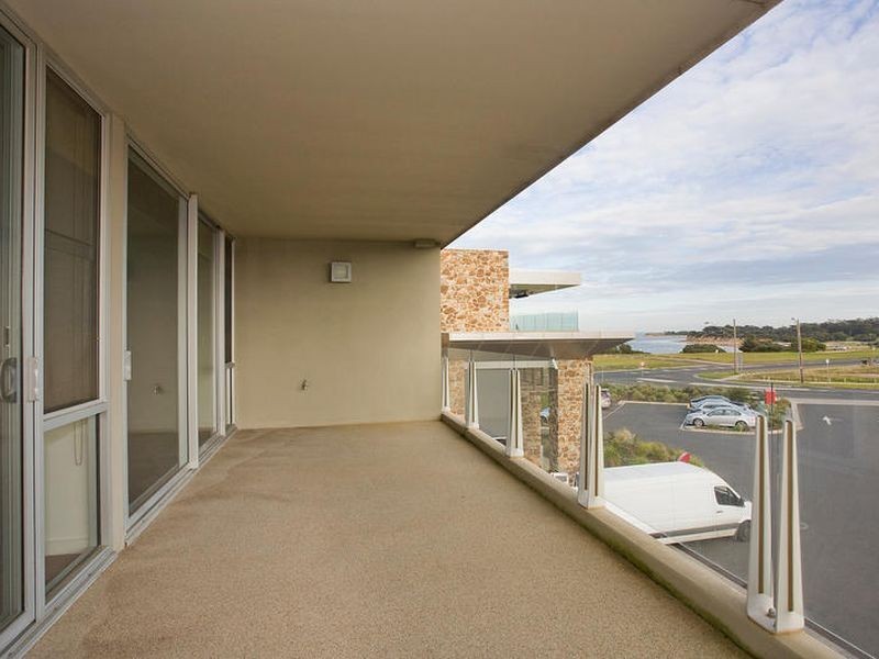 303/100 The Esplanade, Torquay VIC 3228