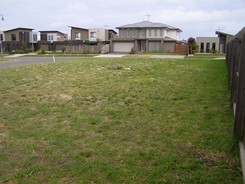 1 Rippleside Drive, Torquay VIC 3228