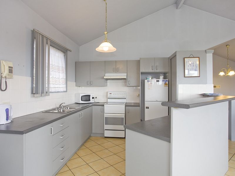 7 Follett Street, Torquay VIC 3228
