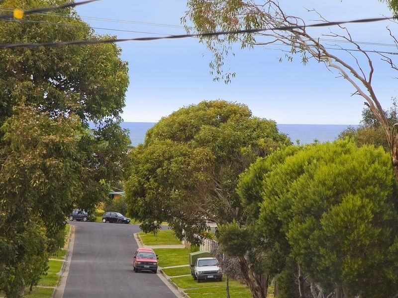 7 Follett Street, Torquay VIC 3228