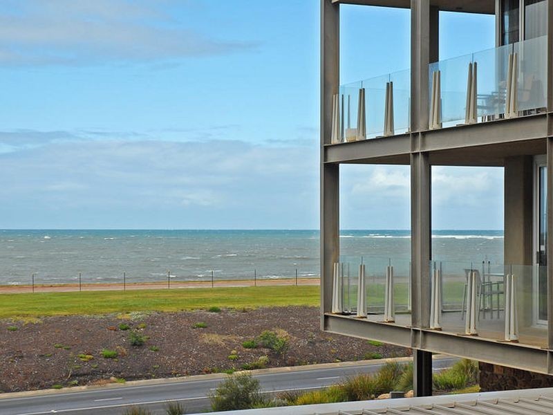 258/260 100 The Esplanade, Torquay VIC 3228
