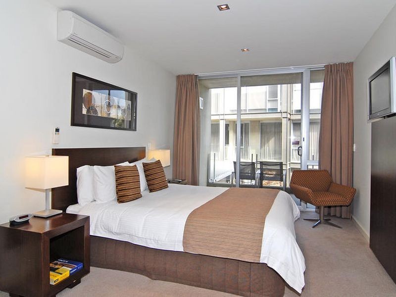 258/260 100 The Esplanade, Torquay VIC 3228