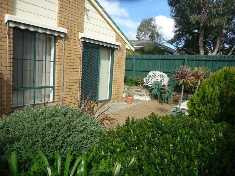 1/21 Bieske Road, Grovedale VIC 3216