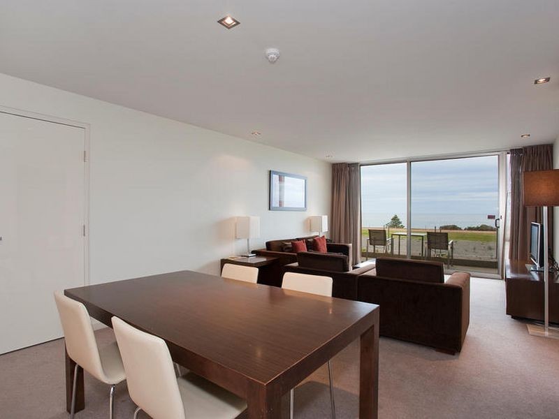 242/244 100 The Esplanade, Torquay VIC 3228
