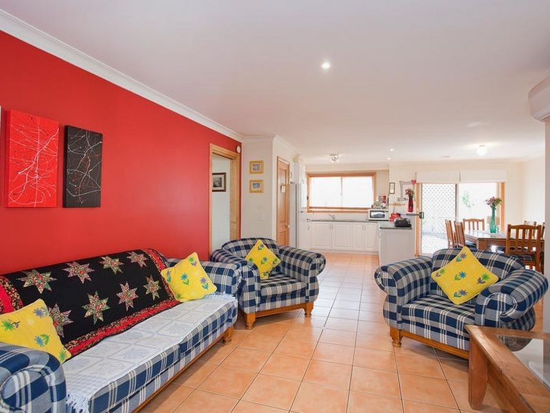 35 Golden Beach Way, Torquay VIC 3228