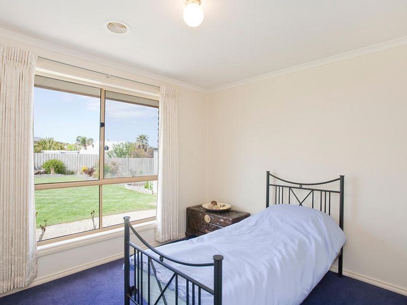 35 Golden Beach Way, Torquay VIC 3228