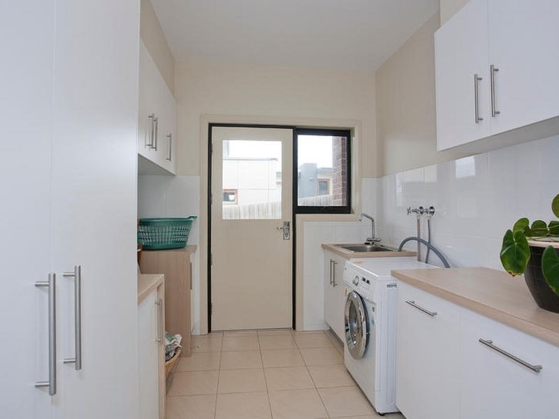 121 Grosvenor Drive, Wandana Heights VIC 3216