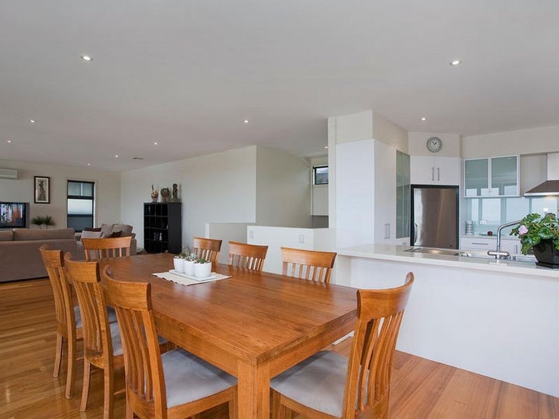 121 Grosvenor Drive, Wandana Heights VIC 3216