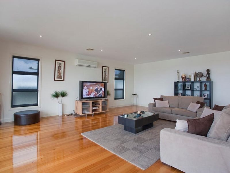 121 Grosvenor Drive, Wandana Heights VIC 3216