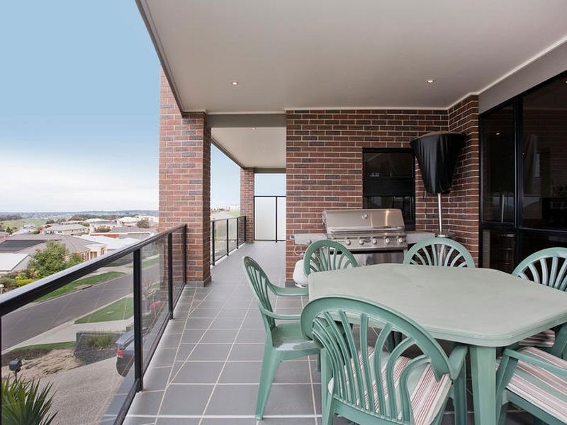 121 Grosvenor Drive, Wandana Heights VIC 3216