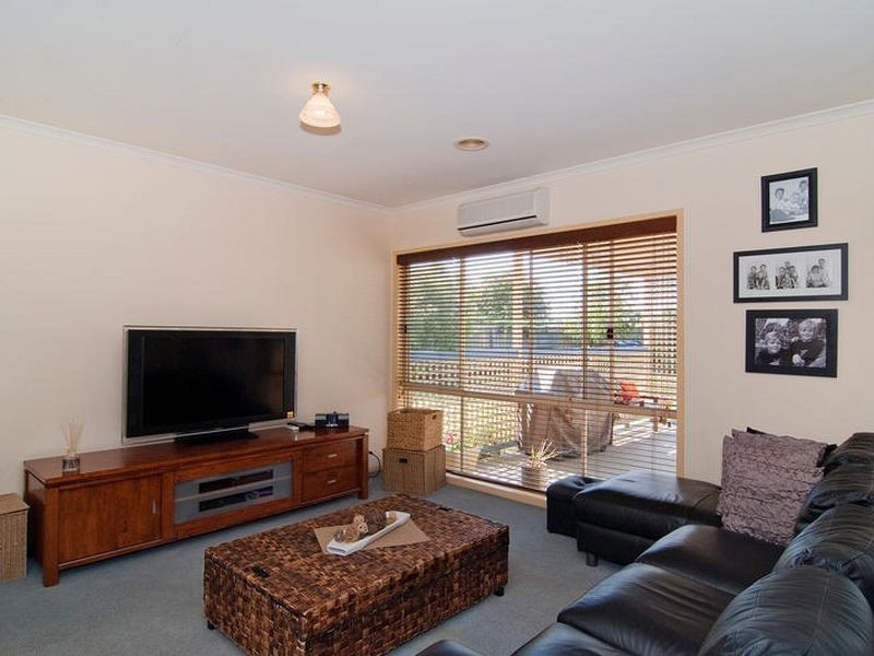 9 Boscarne Avenue, Torquay VIC 3228