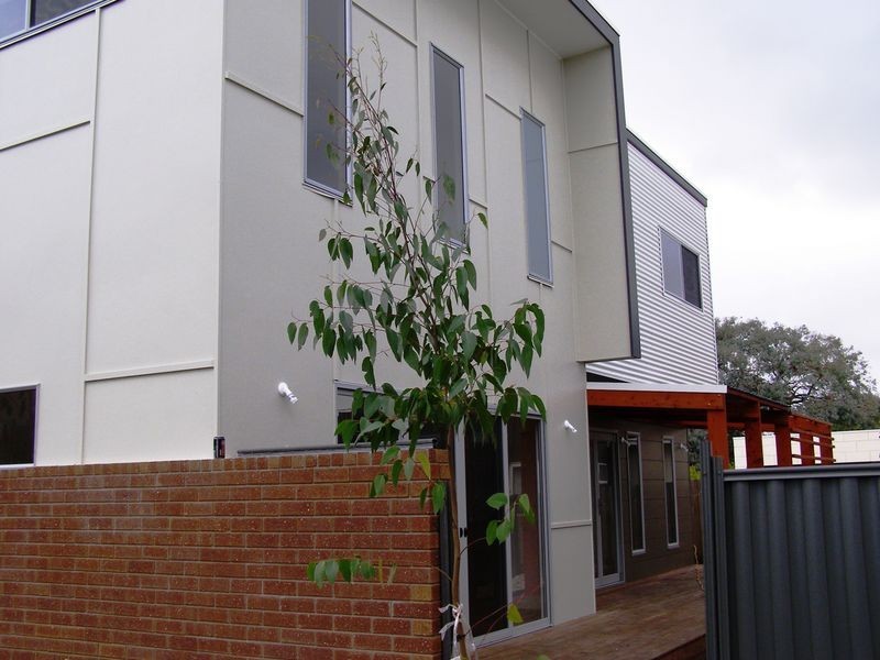 2/39 Zeally Bay Road, Torquay VIC 3228