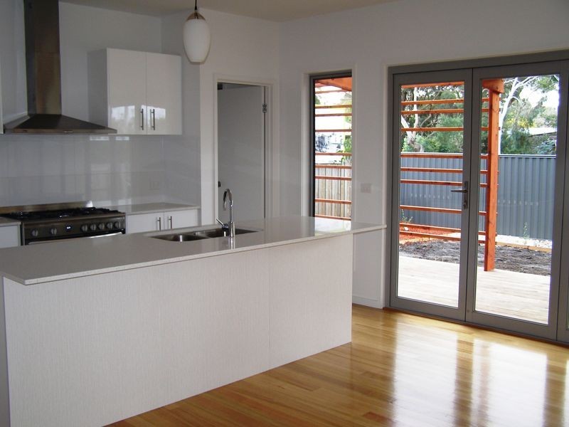 2/39 Zeally Bay Road, Torquay VIC 3228