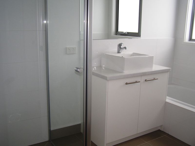 2/39 Zeally Bay Road, Torquay VIC 3228