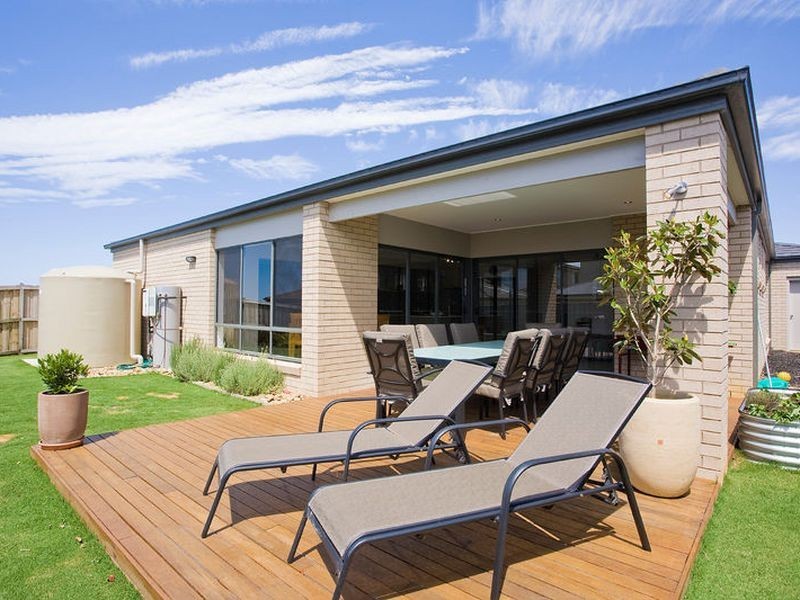 18 Shorebreak Street, Torquay VIC 3228