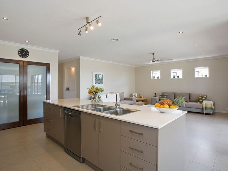 18 Shorebreak Street, Torquay VIC 3228