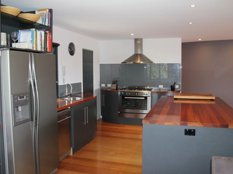 86A Geelong Road, Torquay VIC 3228