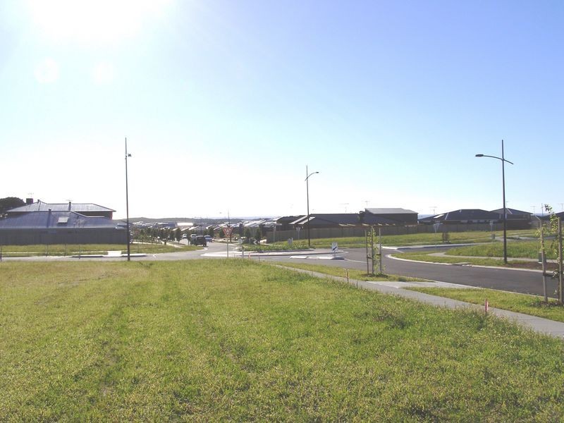 76 Centreside Drive, Torquay VIC 3228