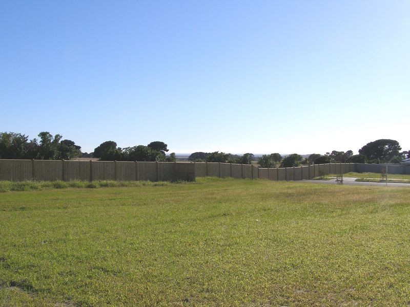 76 Centreside Drive, Torquay VIC 3228