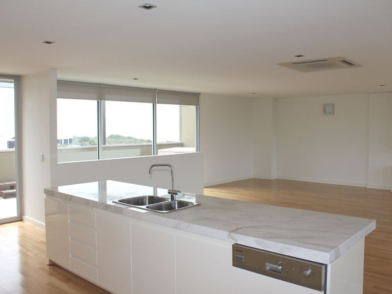 336/100 The Esplanade, Torquay VIC 3228