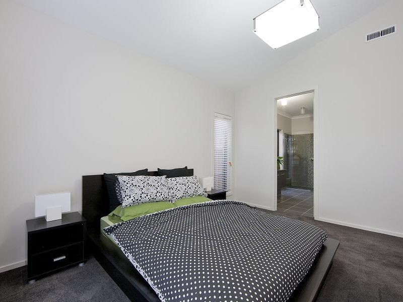 4 Centreside Drive, Torquay VIC 3228