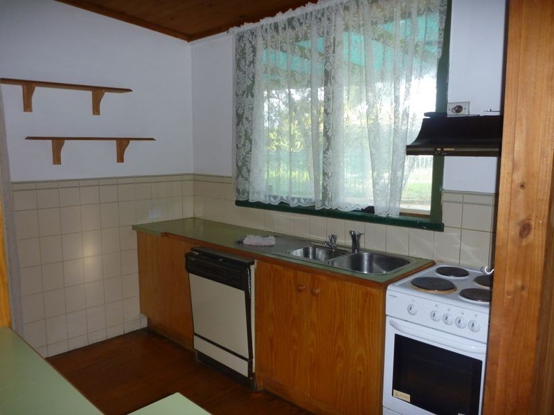 81 Grandview Road, Torquay VIC 3228