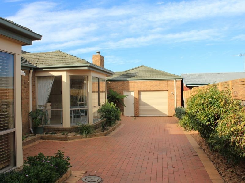 66 Glaneuse Avenue, Torquay VIC 3228