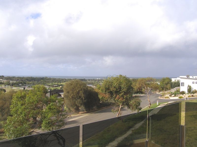 45 Spring Valley Drive, Torquay VIC 3228