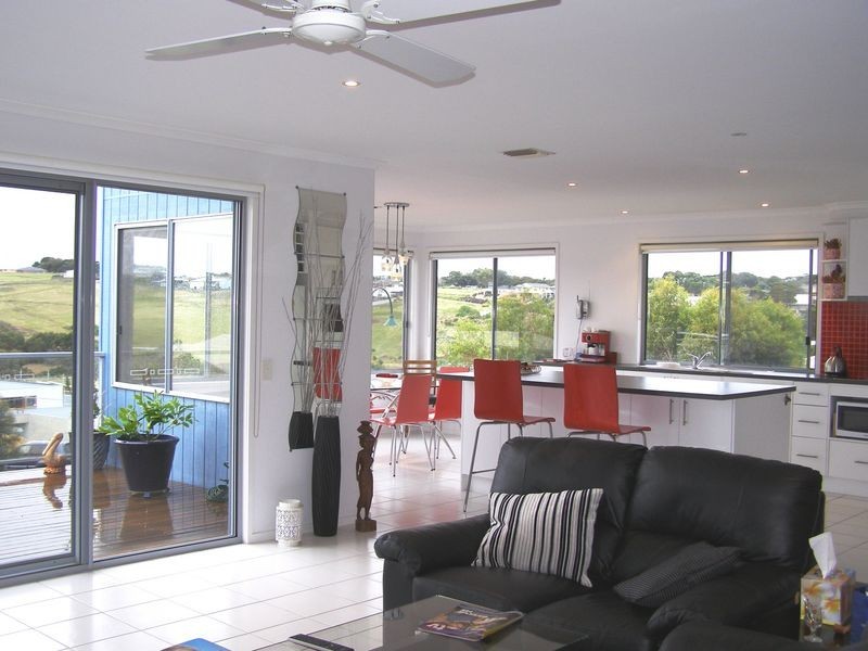 2 Borron Boulevard, Torquay VIC 3228