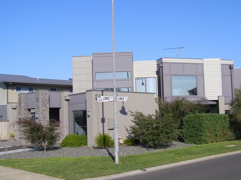 2 Links Drive, Torquay VIC 3228