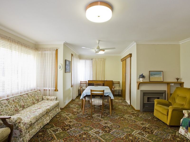 12 Follett Street, Torquay VIC 3228