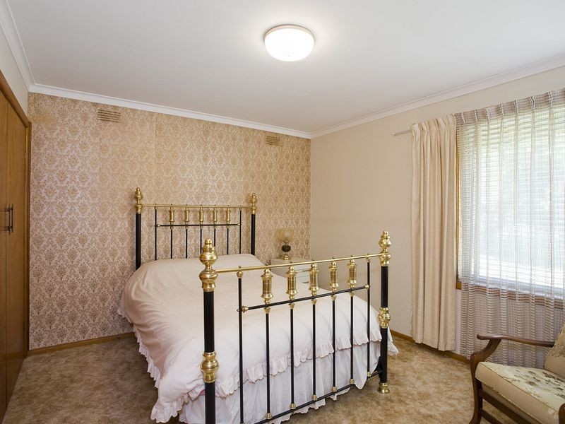 12 Follett Street, Torquay VIC 3228