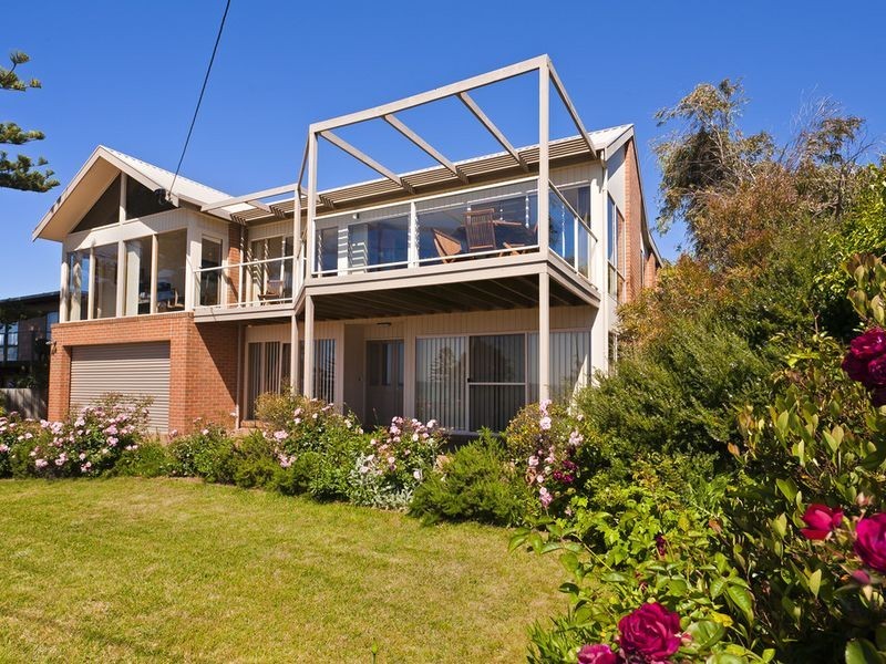 25 The Esplanade, Torquay VIC 3228