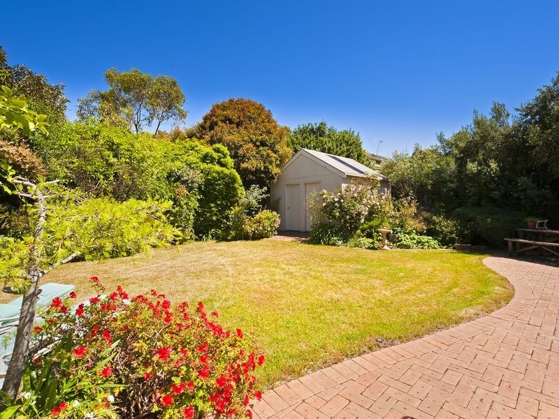 25 The Esplanade, Torquay VIC 3228