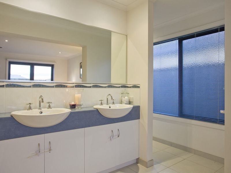 18 Seahaze Drive, Torquay VIC 3228