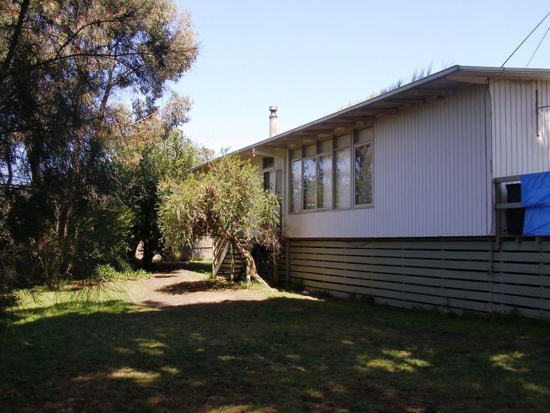8 Gogoll Crescent, Torquay VIC 3228