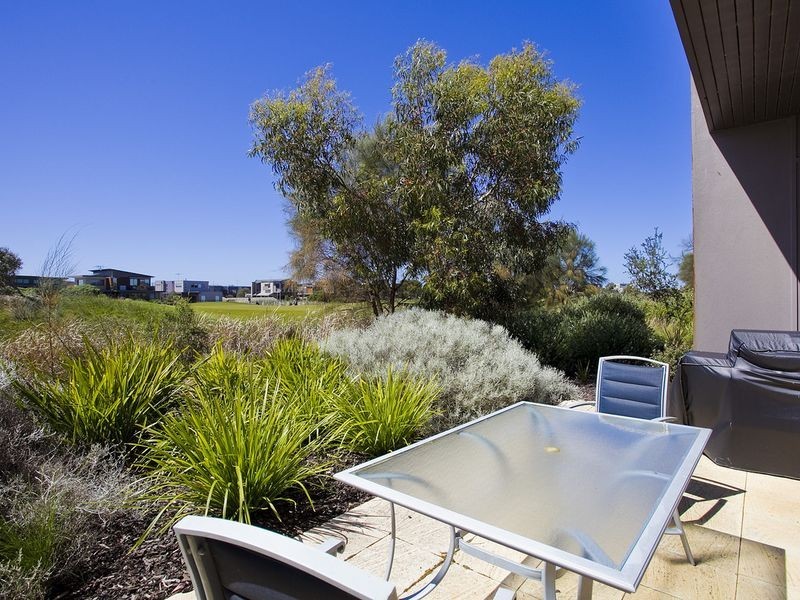 4 Pebble Place, Torquay VIC 3228
