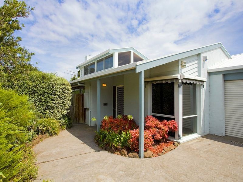 11 Anderson Street, Torquay VIC 3228