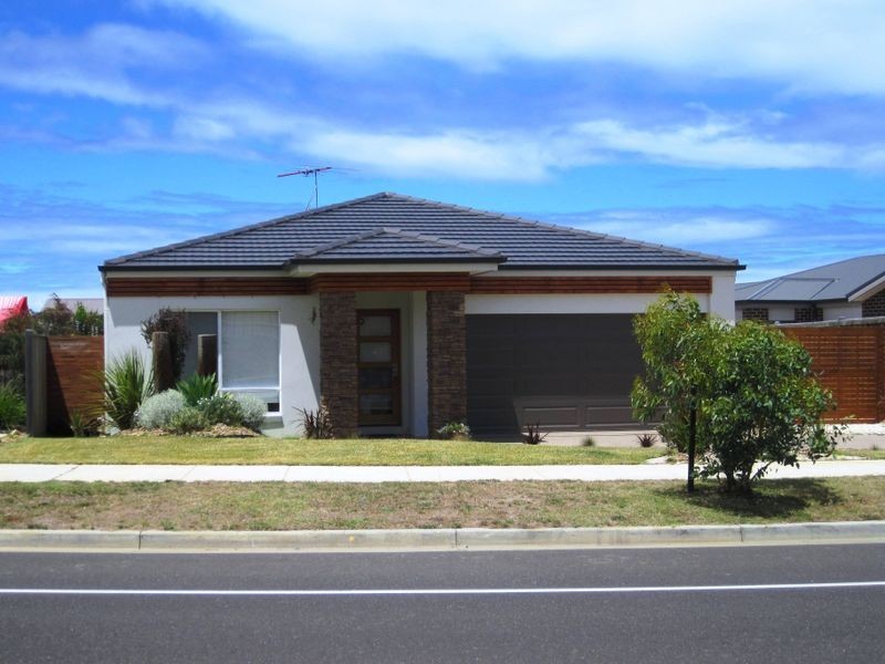 166 Fischer Street, Torquay VIC 3228