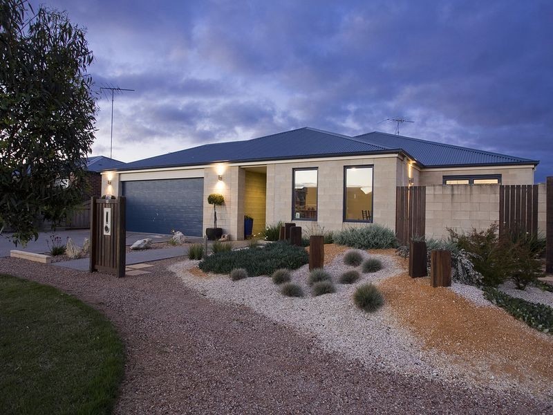 18 Seahaze Drive, Torquay VIC 3228